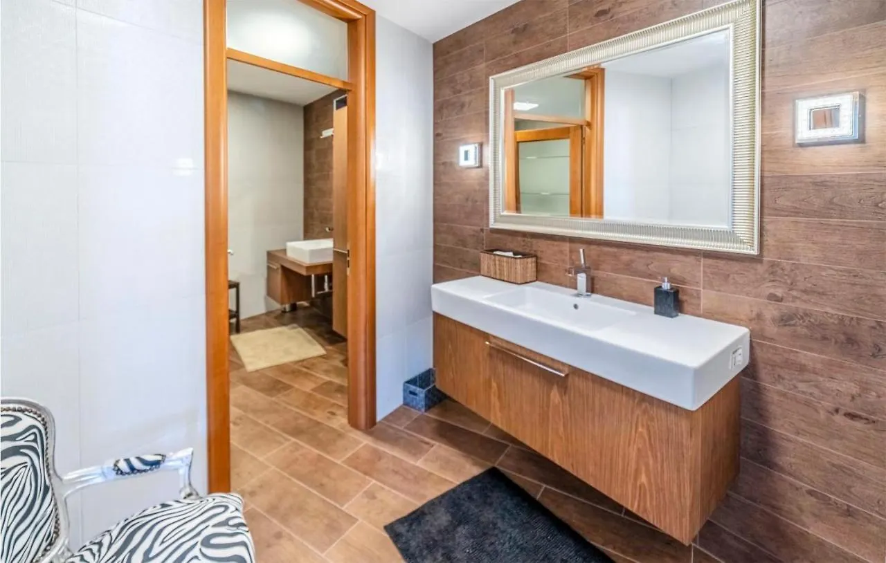 Holiday home Amazing Home In Okrug Gornji With Wifi Trogir