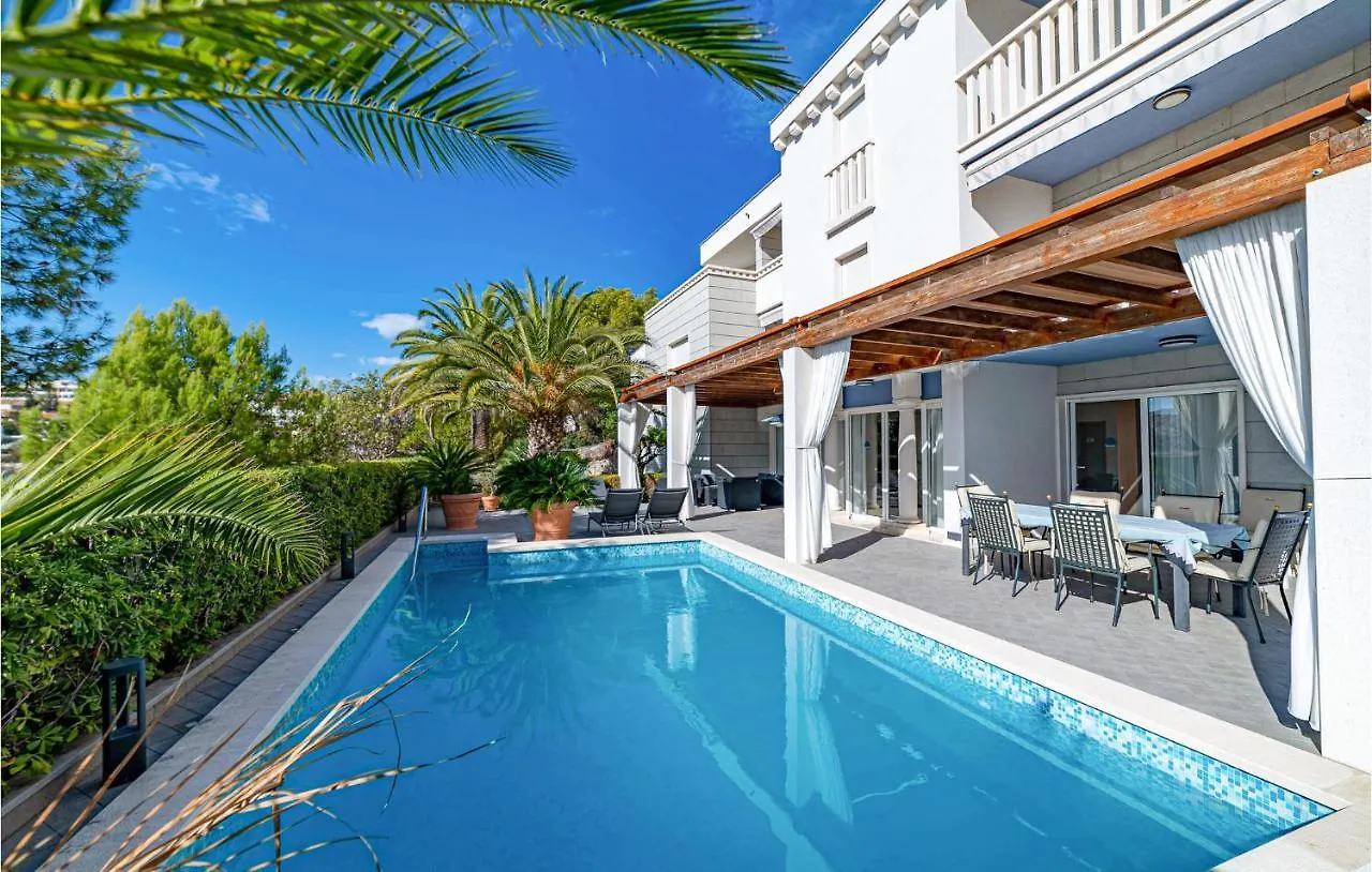 Holiday home Amazing Home In Okrug Gornji With Wifi Trogir Croatia