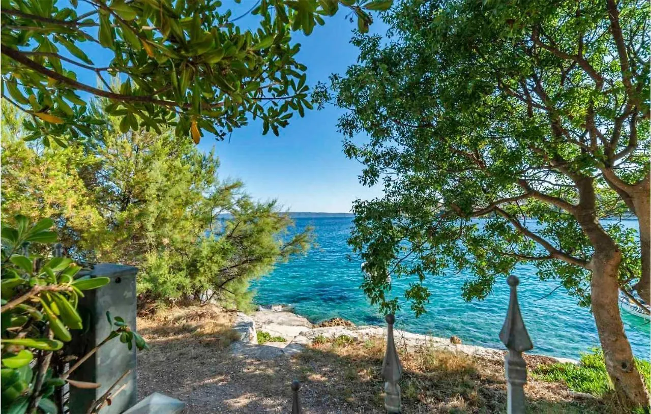 Amazing Home In Okrug Gornji With Wifi Trogir Holiday home