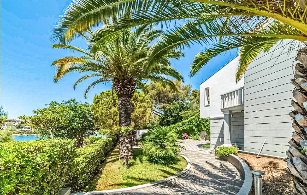 Holiday home Amazing Home In Okrug Gornji With Wifi Trogir